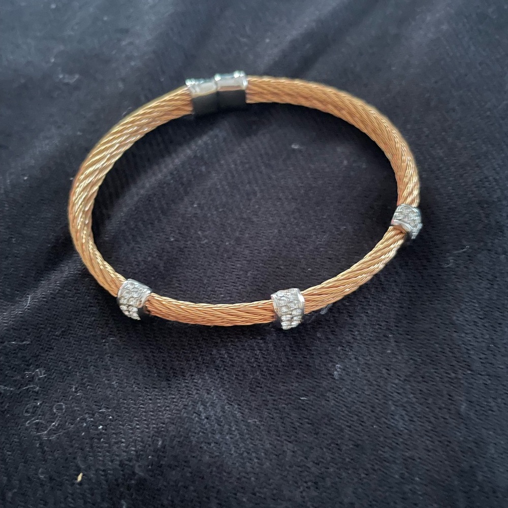 Magnetic rose gold and silver bracelet